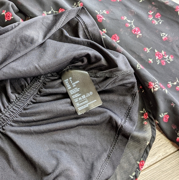 Long Sleeve Floral Chiffon Blouse - Picture 7 of 8